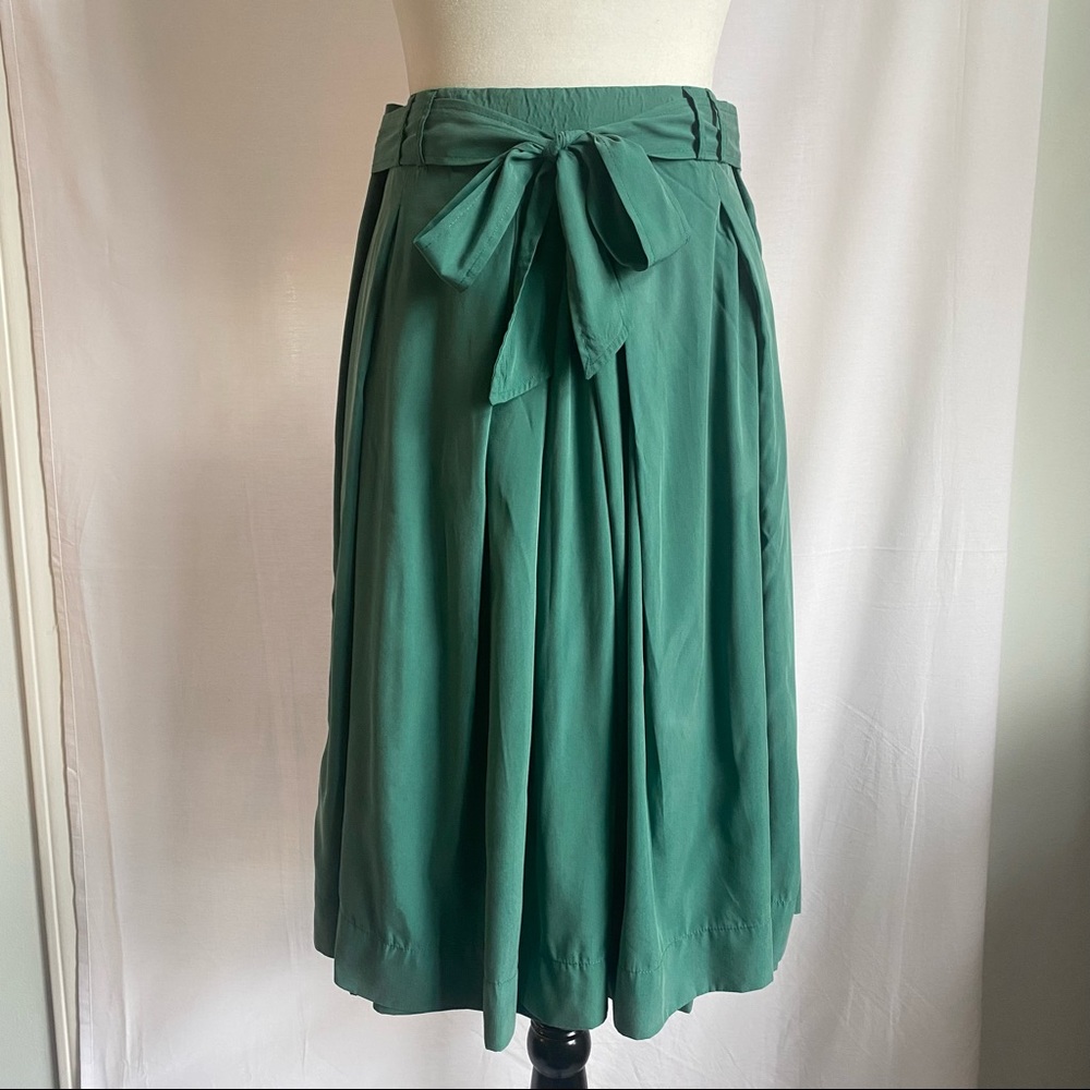 Zara Beautiful Green Skirt